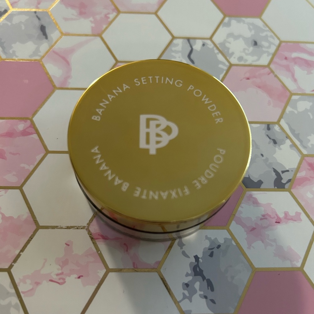 BELLÁPIERRE COSMETICS Banana Setting Powder
